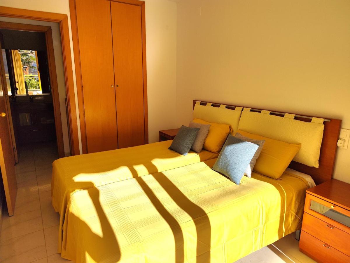 Luminoso Apartamento En Salou Con Terraza Y Parque Infantil Ideal Familias Eksteriør billede