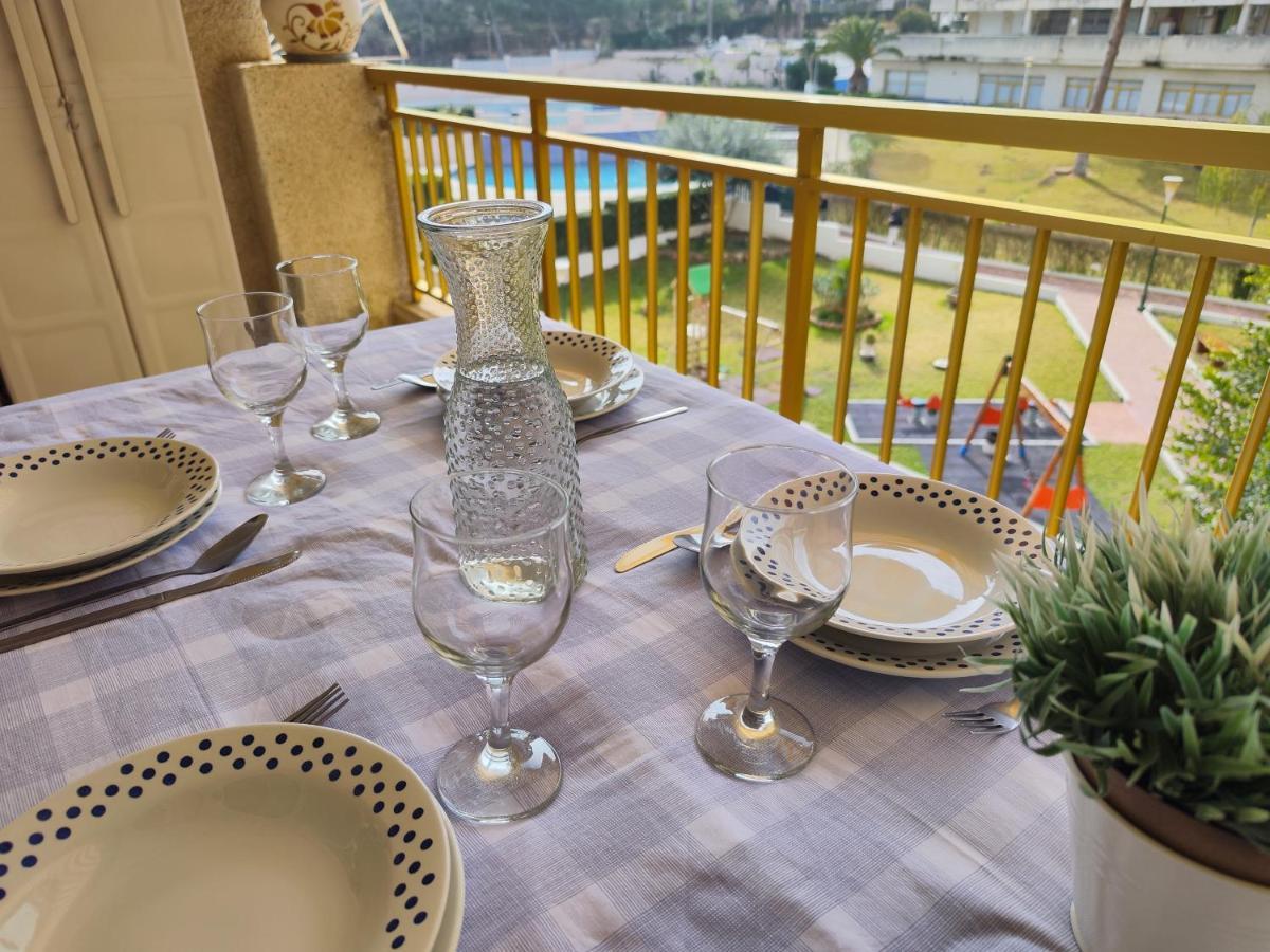 Luminoso Apartamento En Salou Con Terraza Y Parque Infantil Ideal Familias Eksteriør billede