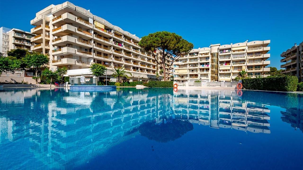 Luminoso Apartamento En Salou Con Terraza Y Parque Infantil Ideal Familias Eksteriør billede