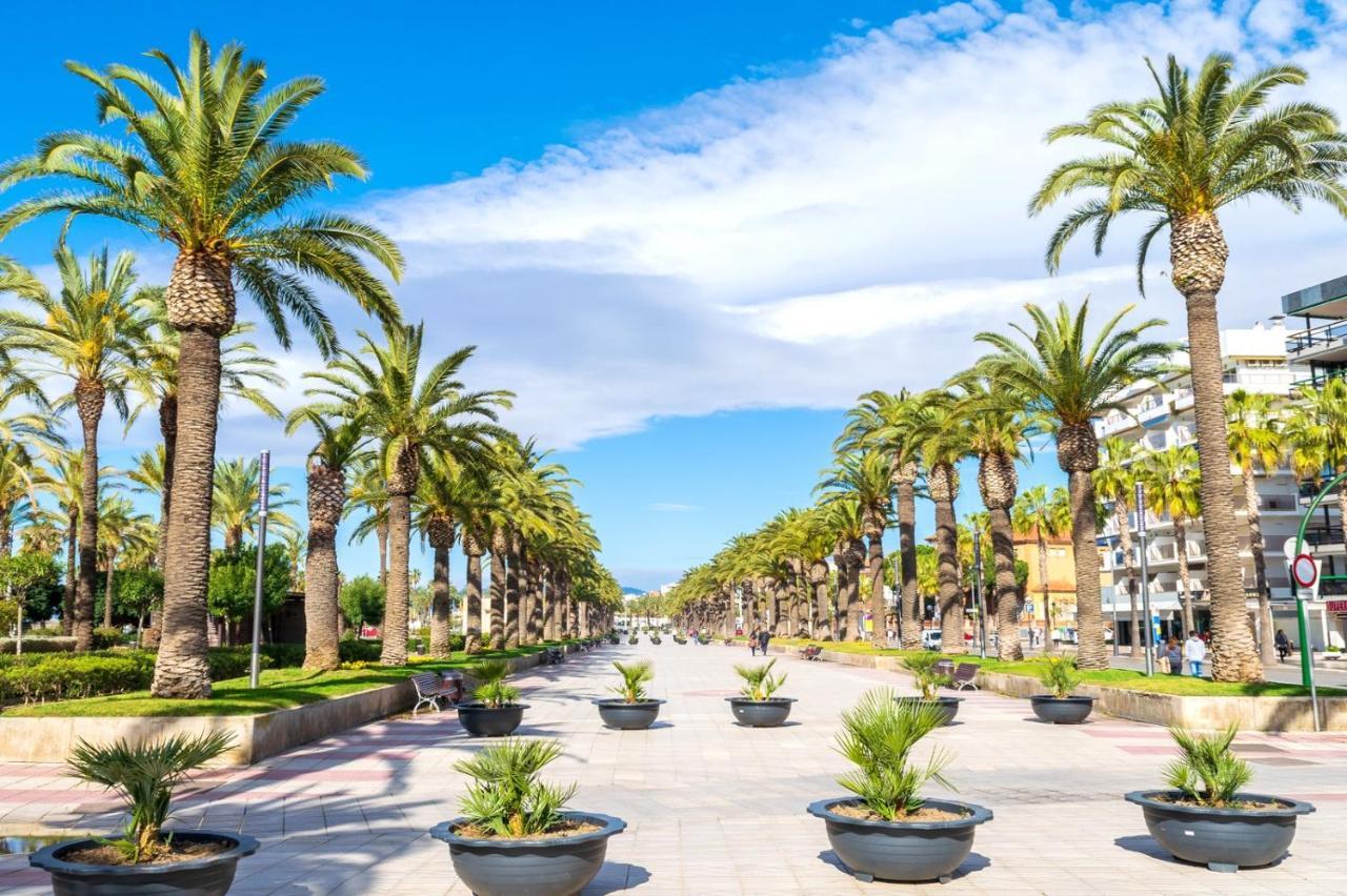 Luminoso Apartamento En Salou Con Terraza Y Parque Infantil Ideal Familias Eksteriør billede