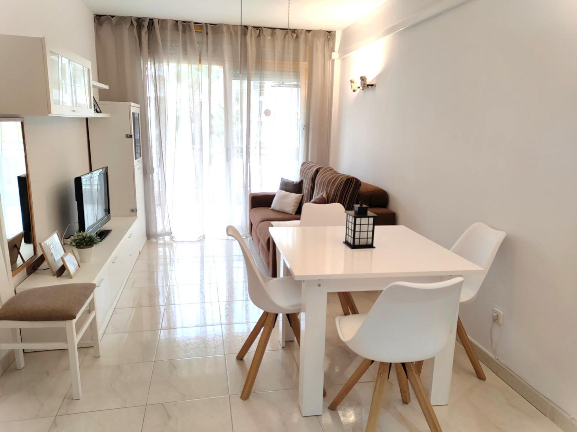 Luminoso Apartamento En Salou Con Terraza Y Parque Infantil Ideal Familias Eksteriør billede