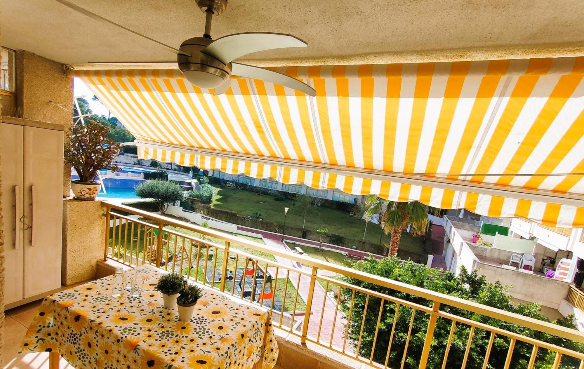 Luminoso Apartamento En Salou Con Terraza Y Parque Infantil Ideal Familias Eksteriør billede