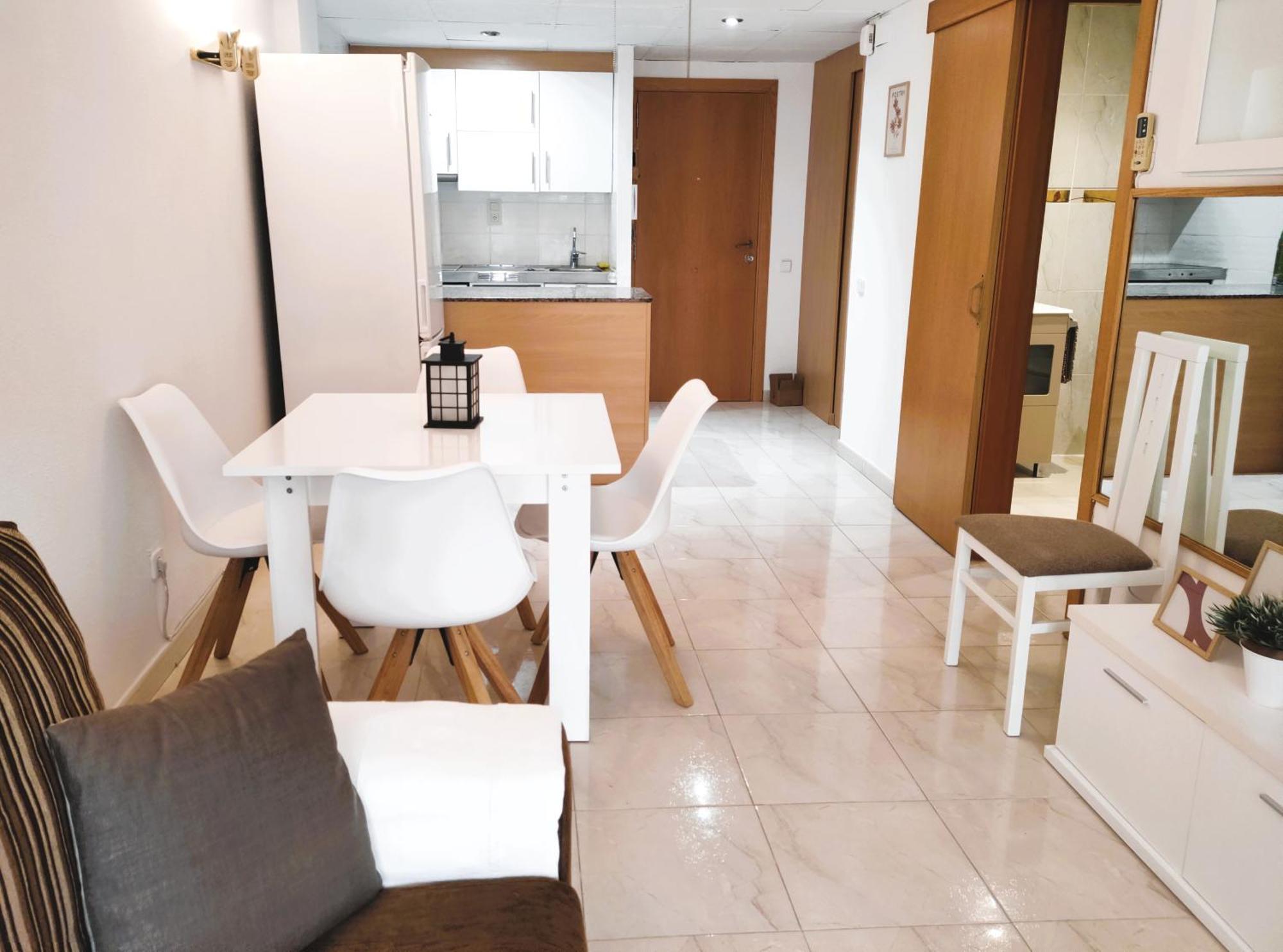 Luminoso Apartamento En Salou Con Terraza Y Parque Infantil Ideal Familias Eksteriør billede