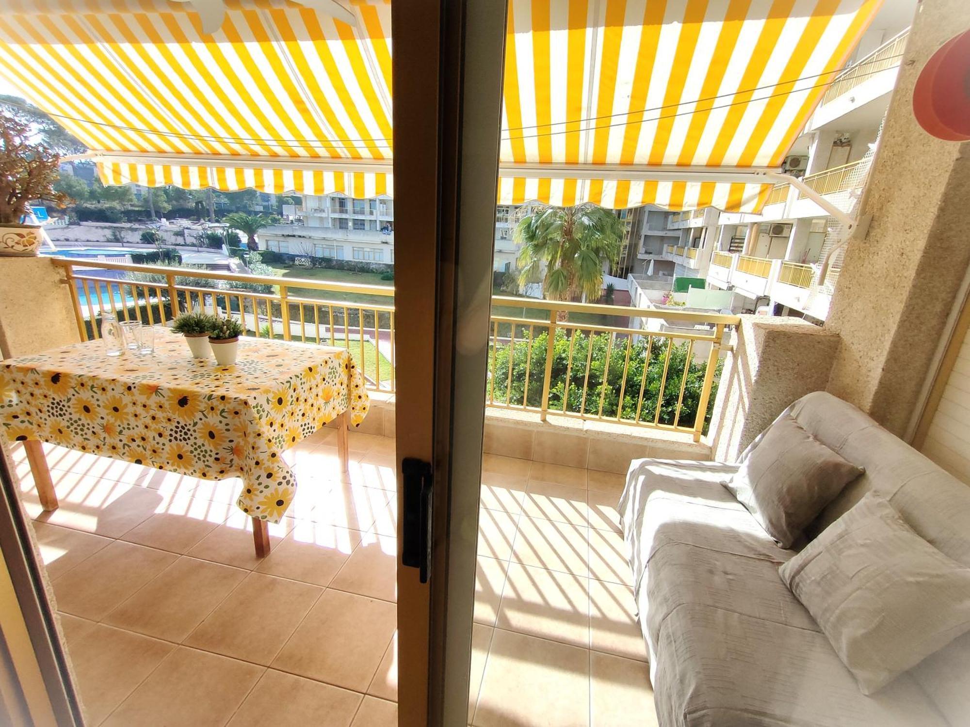 Luminoso Apartamento En Salou Con Terraza Y Parque Infantil Ideal Familias Eksteriør billede